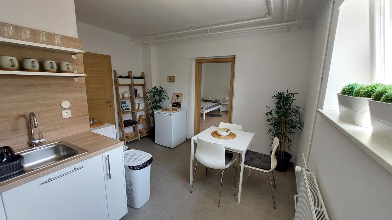 City Lodge Pine, Free Parking Liubliana Exterior foto